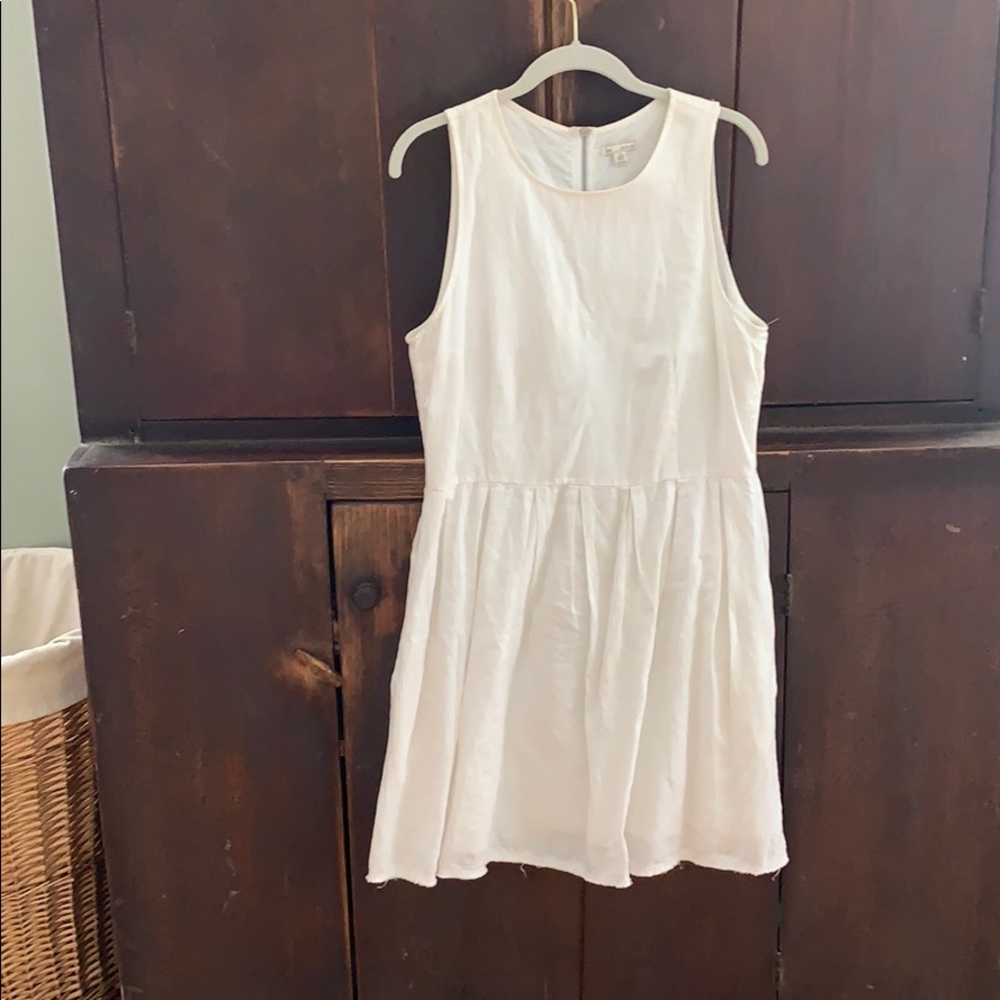 White linen dress.
